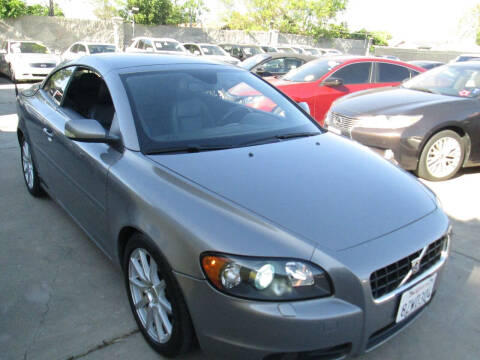 2007 Volvo C70 for sale at Unique Plaza Auto Sales in Sacramento CA