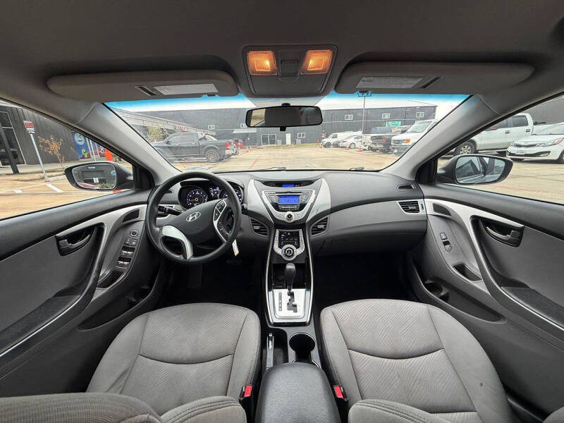 2012 Hyundai Elantra GLS