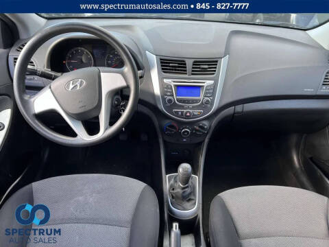 2013 Hyundai Accent GS