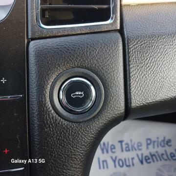 2017 Ford Taurus SEL