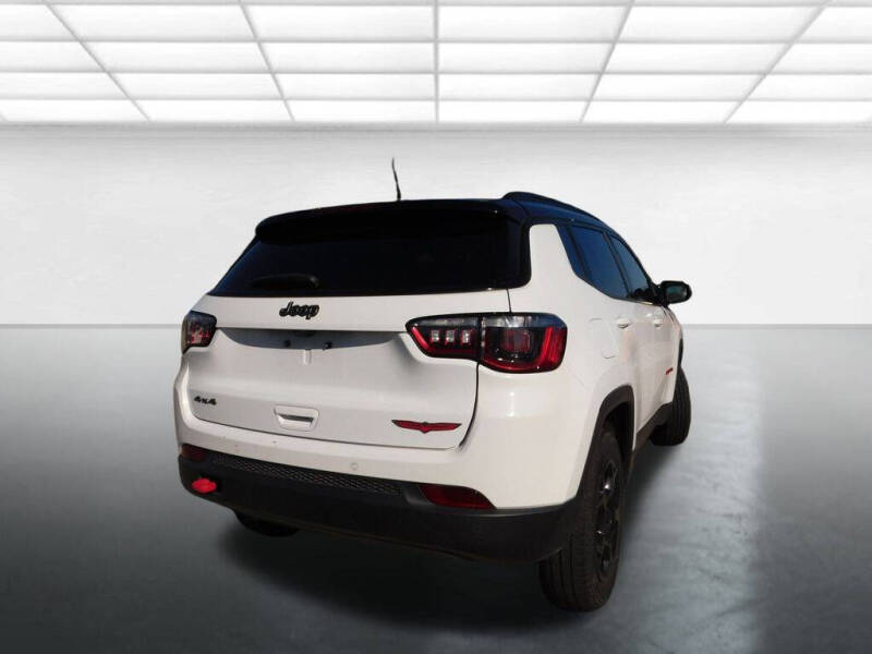 2023 Jeep Compass Trailhawk