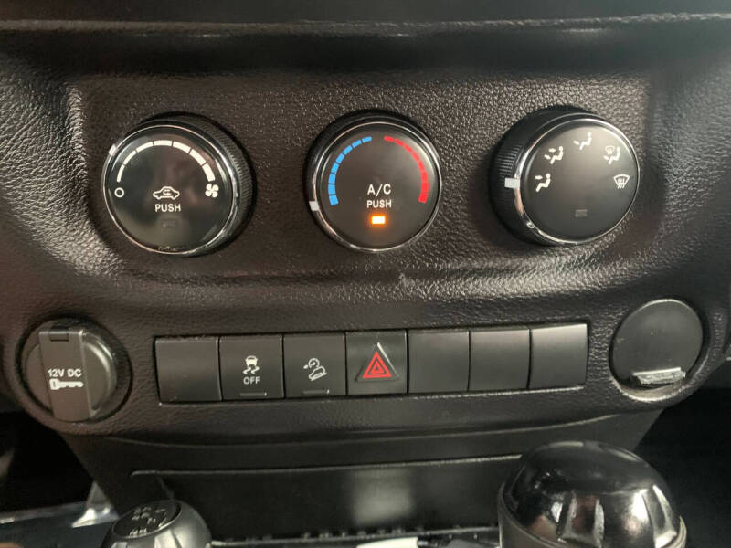 2015 Jeep Wrangler Sport