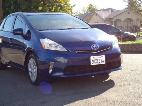 2012 Toyota Prius v Three