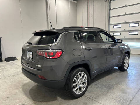 2023 Jeep Compass Latitude Lux