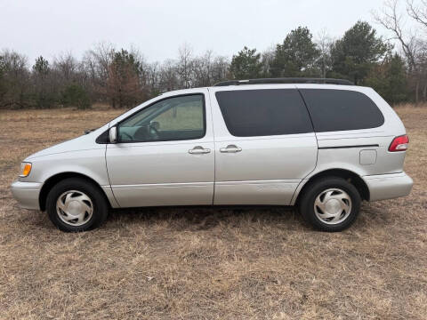 2002 Toyota Sienna LE