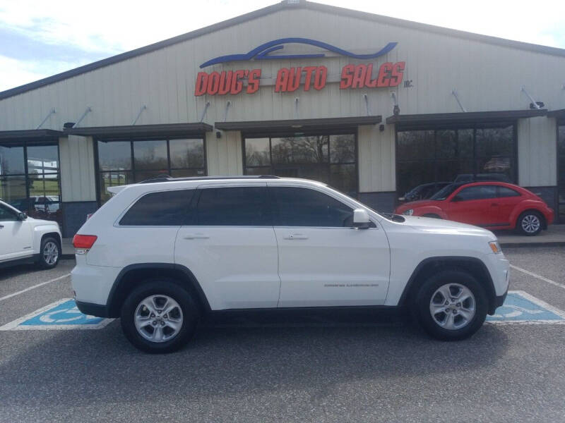 2016 Jeep Grand Cherokee for sale at DOUG'S AUTO SALES INC in Pleasant View TN