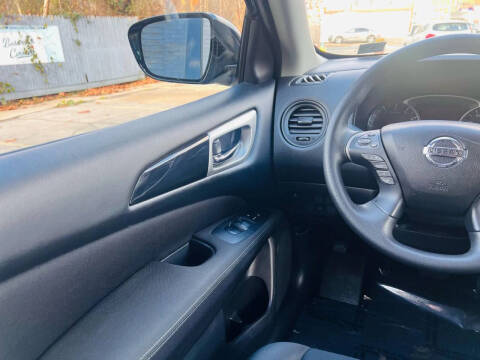 2017 Nissan Pathfinder