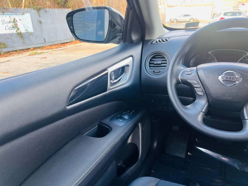 2017 Nissan Pathfinder