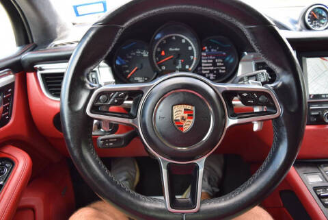 2015 Porsche Macan Turbo