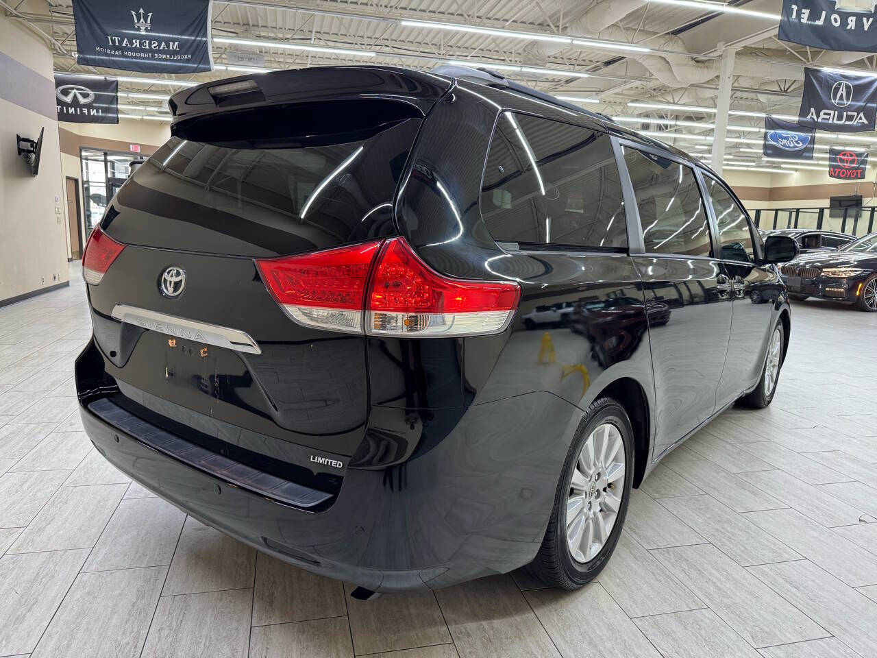 2012 Toyota Sienna for sale at DFW Auto & Services Inc in Fort Worth, TX