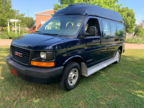 2003 GMC Savana Passenger for sale at Clarks Auto Sales in Connersville IN