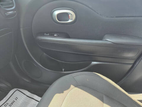 2018 Kia Soul +