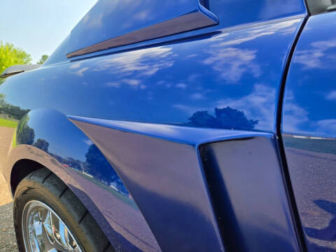 2005 Ford Mustang GT Deluxe