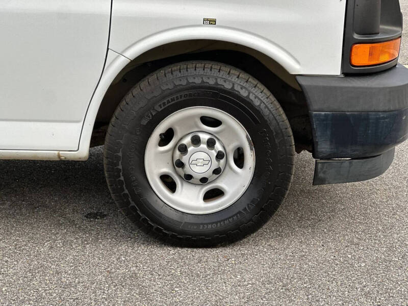 2017 Chevrolet Express 2500