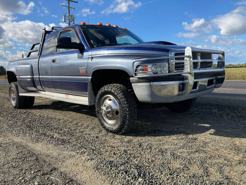 1999 Dodge Ram Pickup 2500 for sale at M AND S CAR SALES LLC in Independence OR