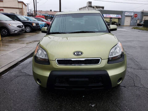 2011 Kia Soul for sale at SUNSHINE AUTO SALES LLC in Paterson NJ