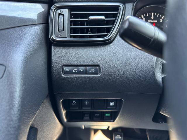 2019 Nissan Rogue S