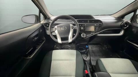 2015 Toyota Prius c One