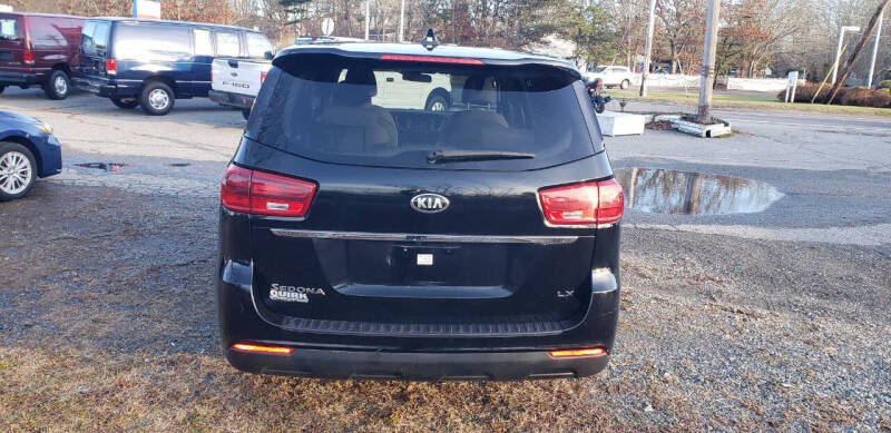 2021 Kia Sedona LX