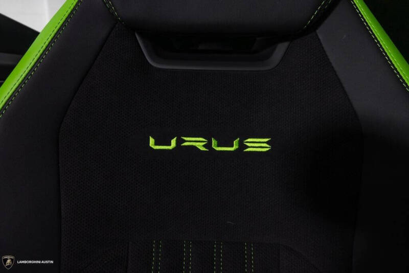 2024 Lamborghini Urus S