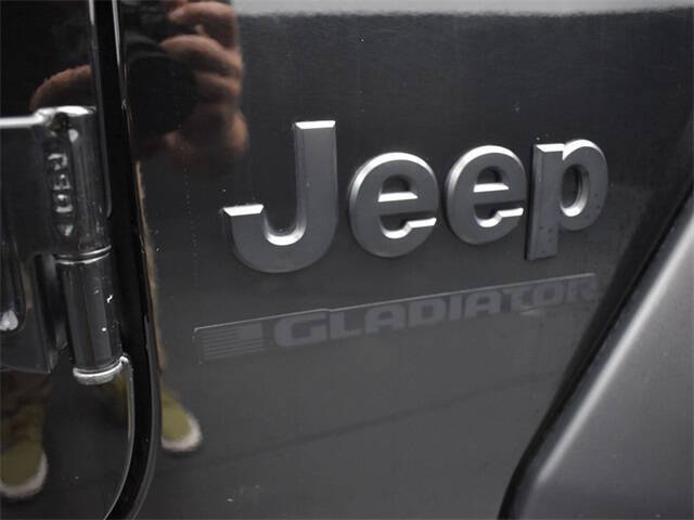 2023 Jeep Gladiator Sport