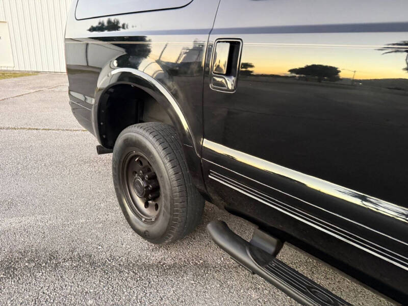 2004 Ford Excursion Eddie Bauer