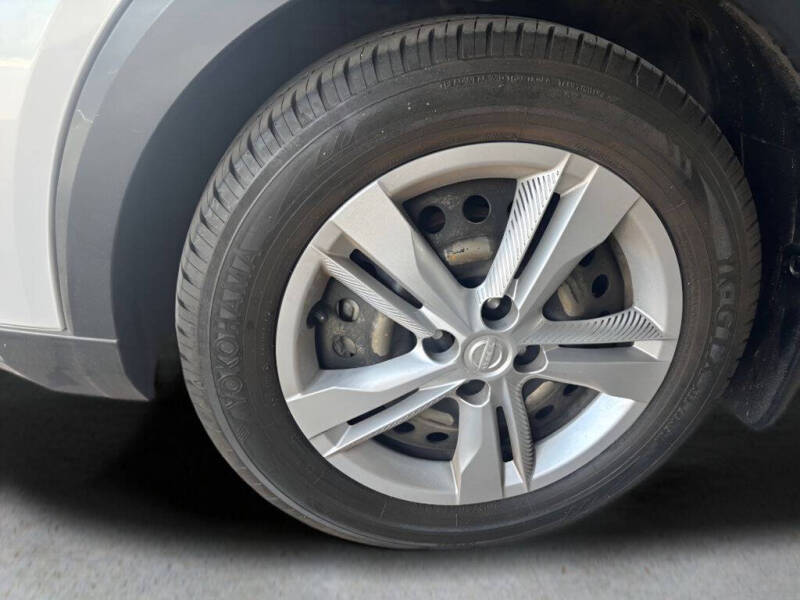 2020 Nissan Kicks S