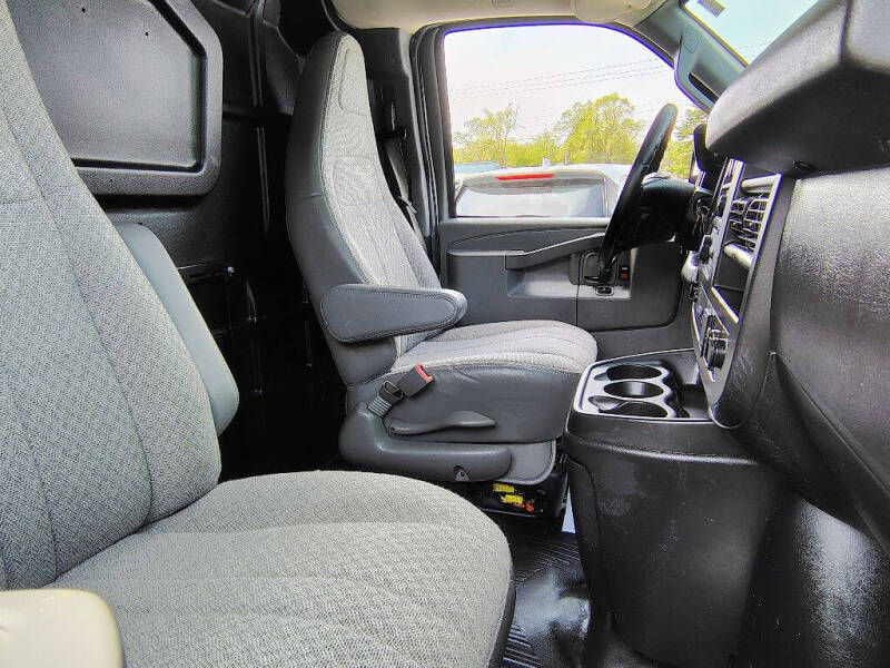 2020 Chevrolet Express 2500