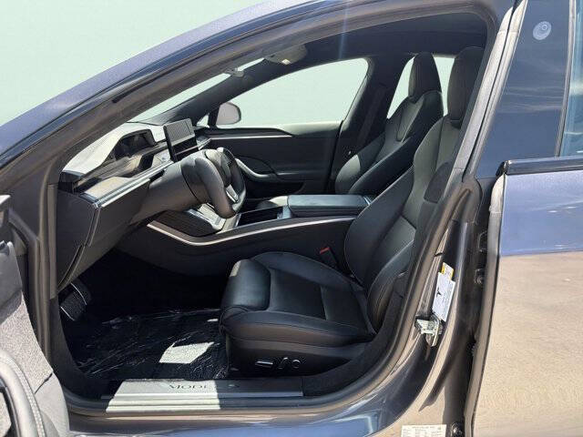 2022 Tesla Model S Plaid