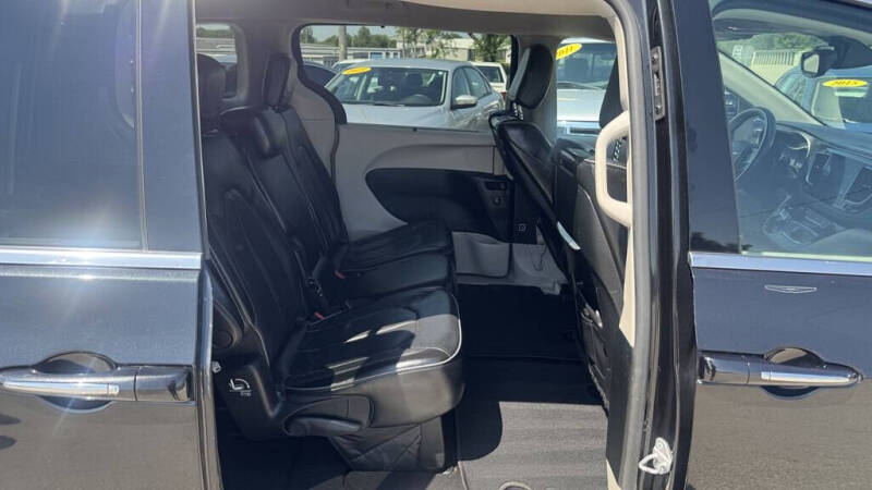 2017 Chrysler Pacifica Limited
