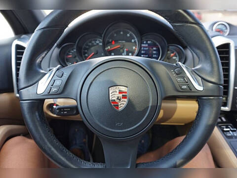 2014 Porsche Cayenne Platinum