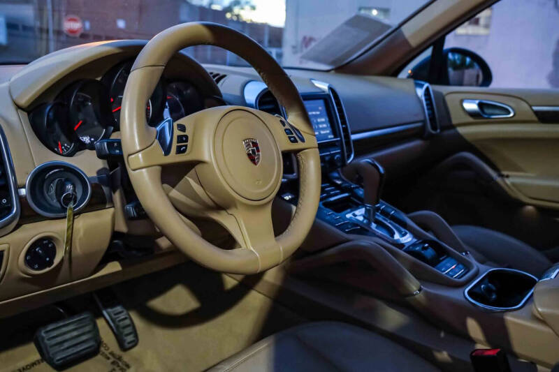 2012 Porsche Cayenne Tiptronic