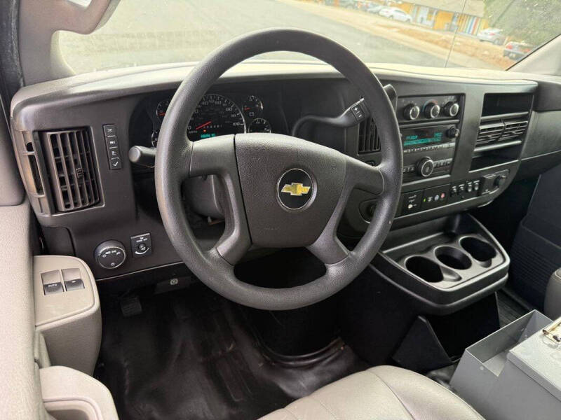 2017 Chevrolet Express 2500