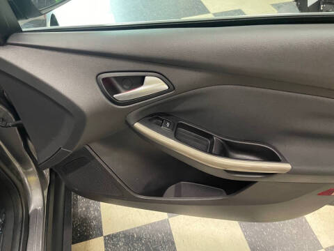 2012 Ford Focus SEL