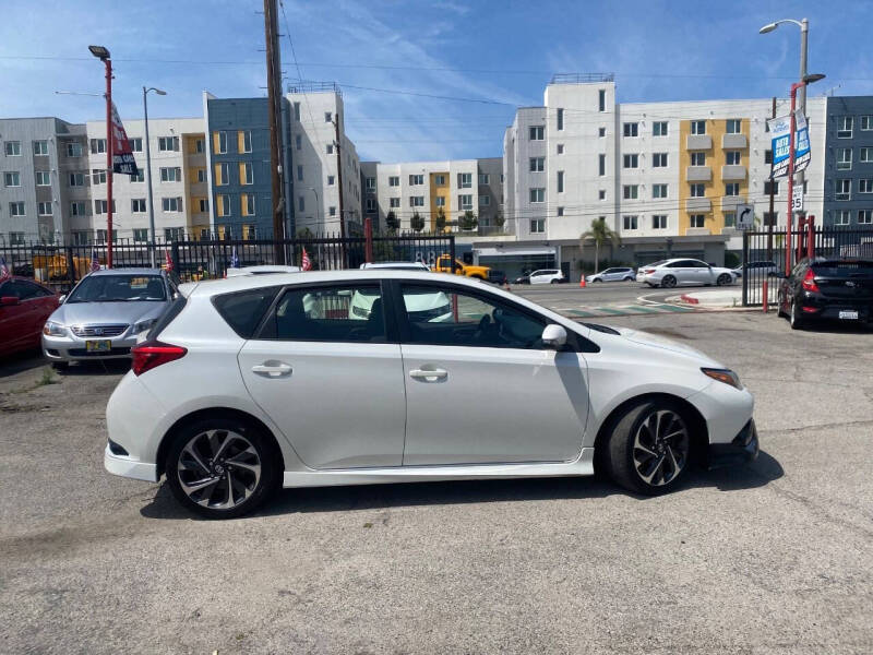 2016 Scion iM