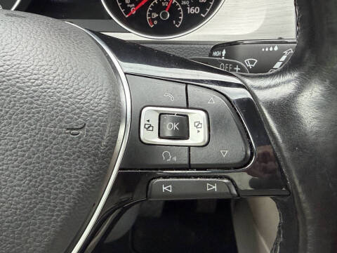 2017 Volkswagen Golf TSI Wolfsburg Edition