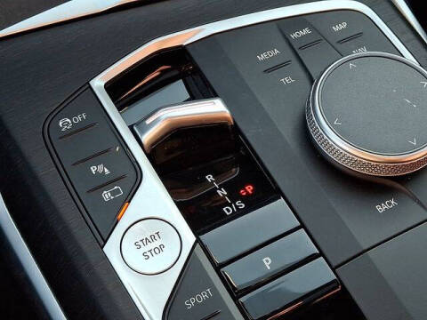 2023 BMW 3 Series 330e