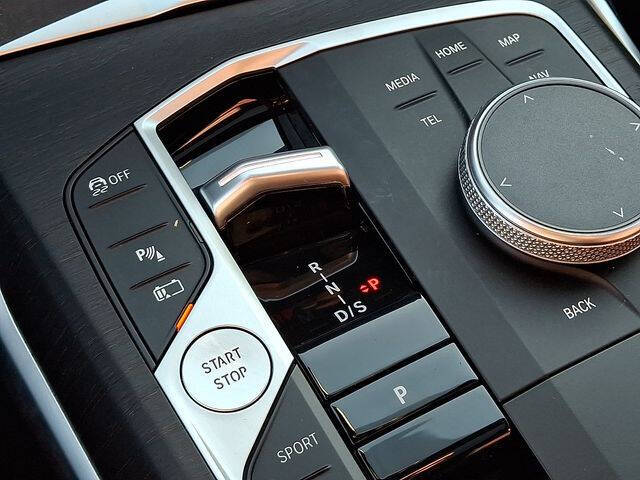 2023 BMW 3 Series 330e