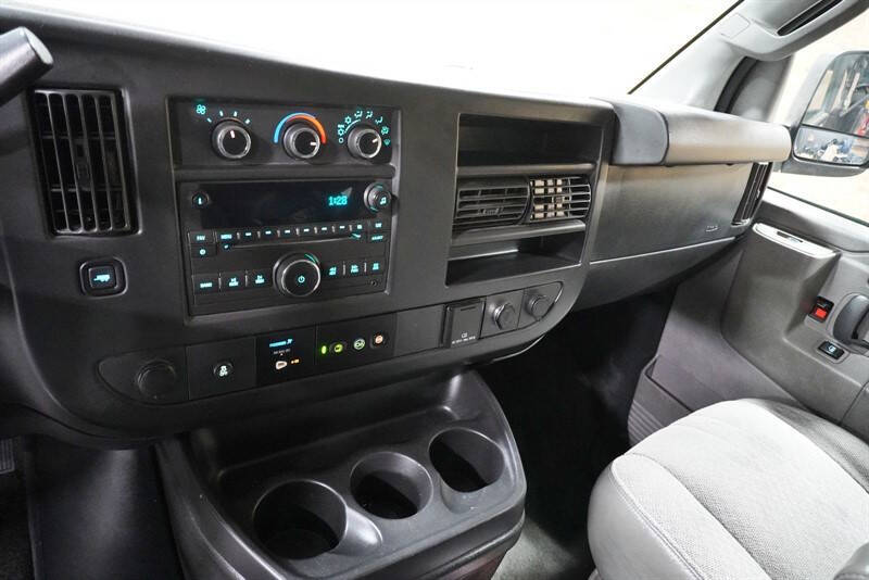 2017 Chevrolet Express LT 3500