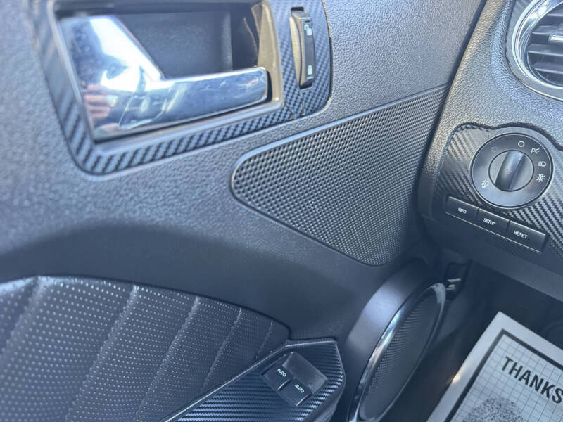 2011 Ford Mustang V6 Premium