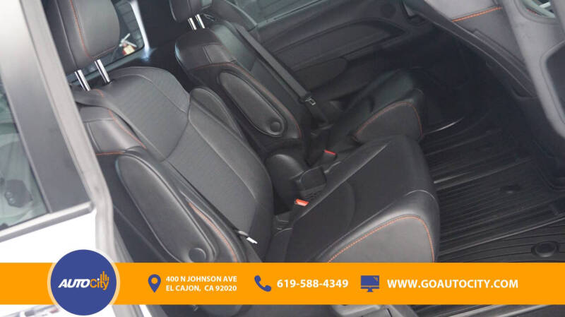 2023 Toyota Sienna XSE 7-Passenger