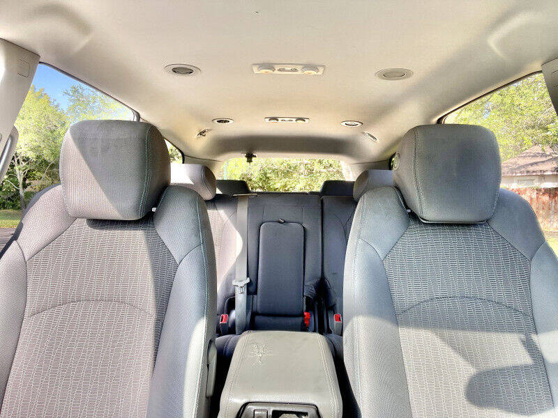 2016 Chevrolet Traverse SUV - $12,995