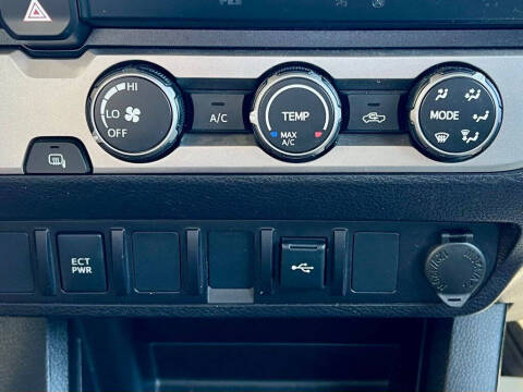 2021 Toyota Tacoma SR