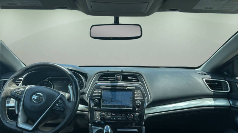 2017 Nissan Maxima 3.5 SR