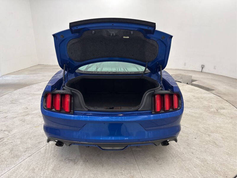 2017 Ford Mustang V6