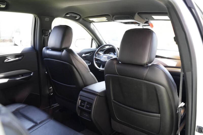 2021 Cadillac XT4 Premium Luxury