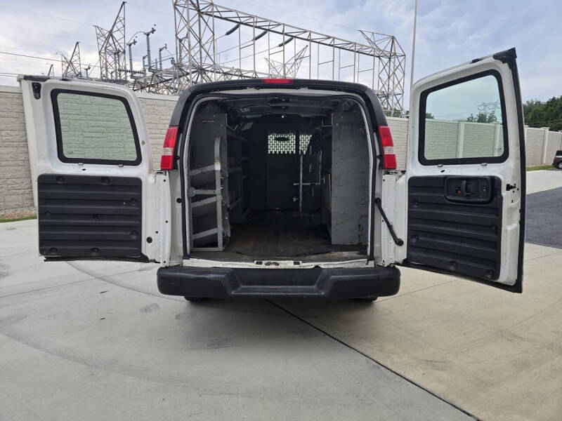 2018 Chevrolet Express Cargo Work Van photo 10