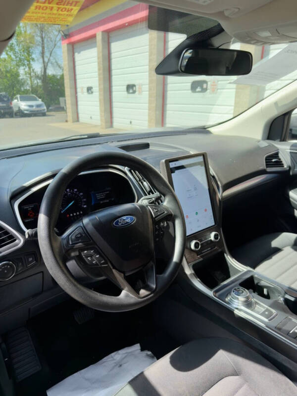 2021 Ford Edge SE