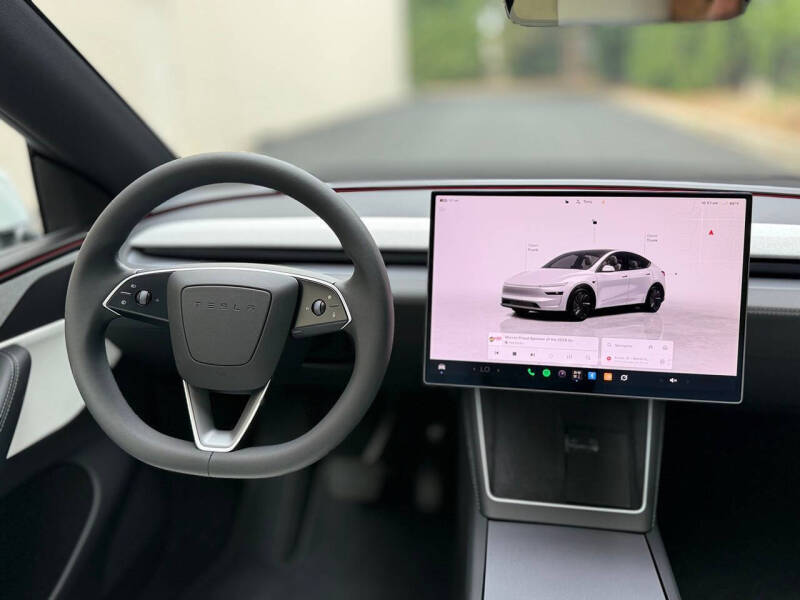 2026 Tesla Model Y Premium