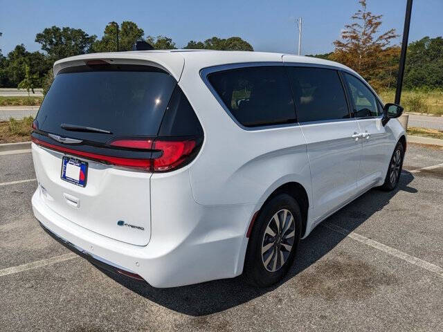 2025 Chrysler Pacifica Plug-In Hybrid